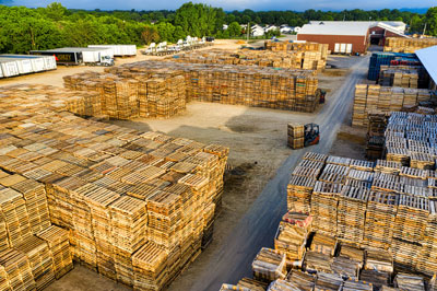 Direct Supply is your wooden pallet supplier in South Elgin, IL.